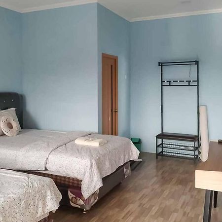 Kampung Abdi Resort Syariah Mitra Reddoorz Bogor Exterior foto